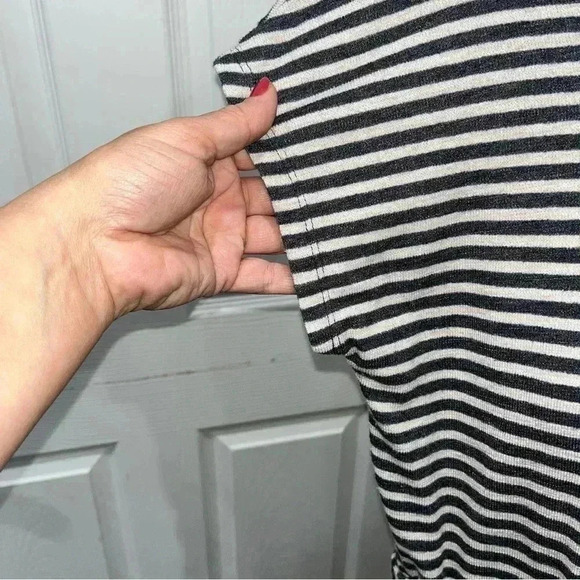 Old Navy striped grey cream belted v-neck pantsuit, romper, comfy - Picture 9 of 12